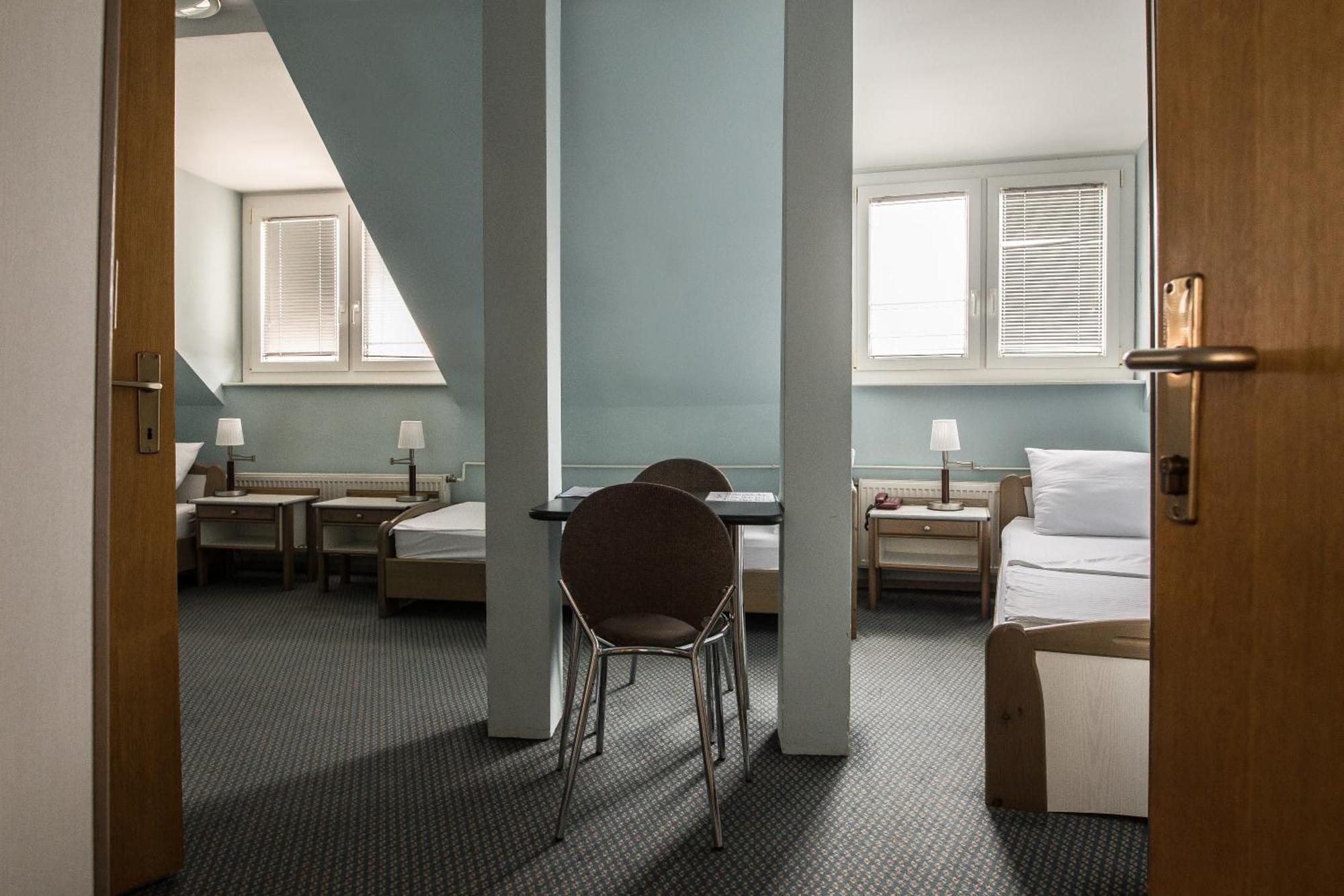 Hotel Carlstadt Karlovac Luaran gambar