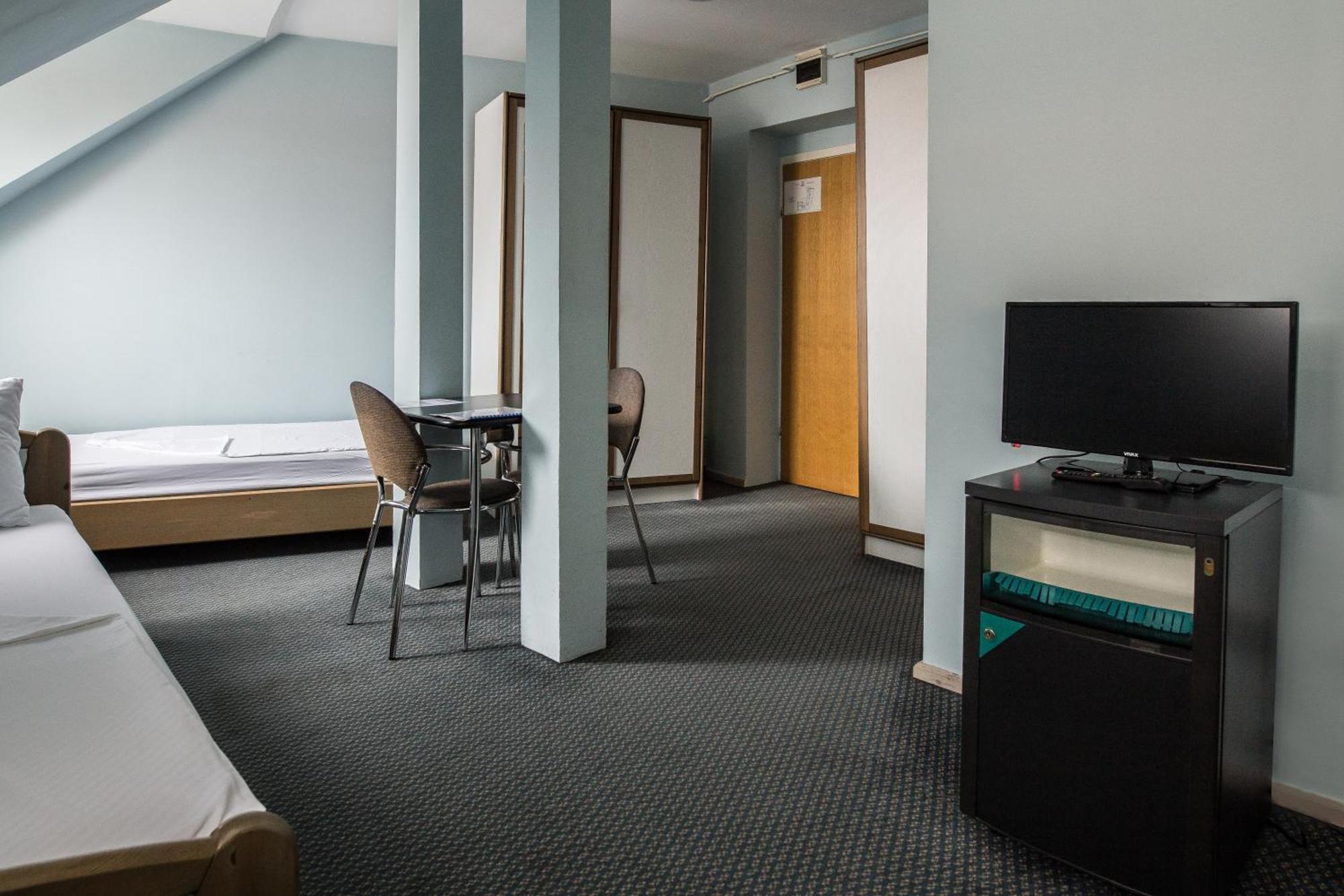 Hotel Carlstadt Karlovac Bilik gambar