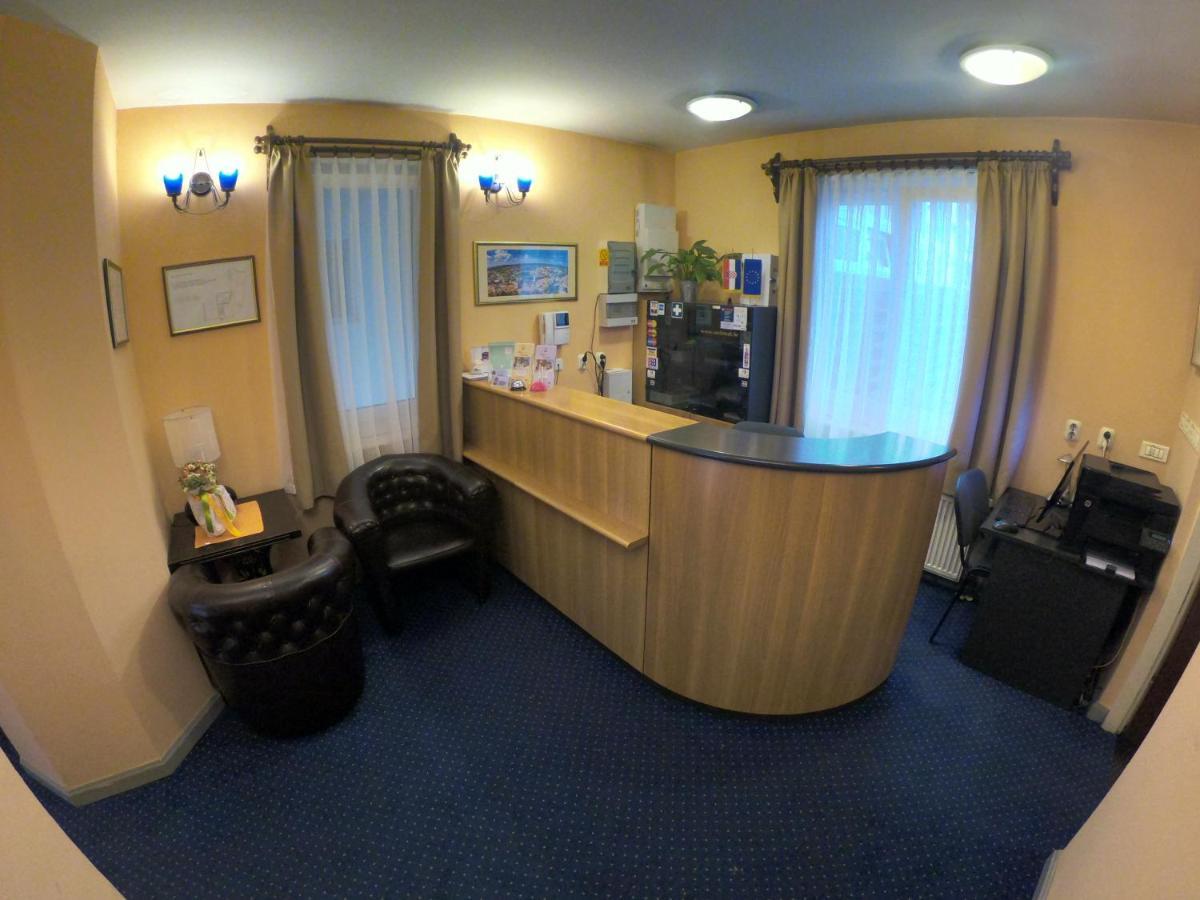 Hotel Carlstadt Karlovac Luaran gambar