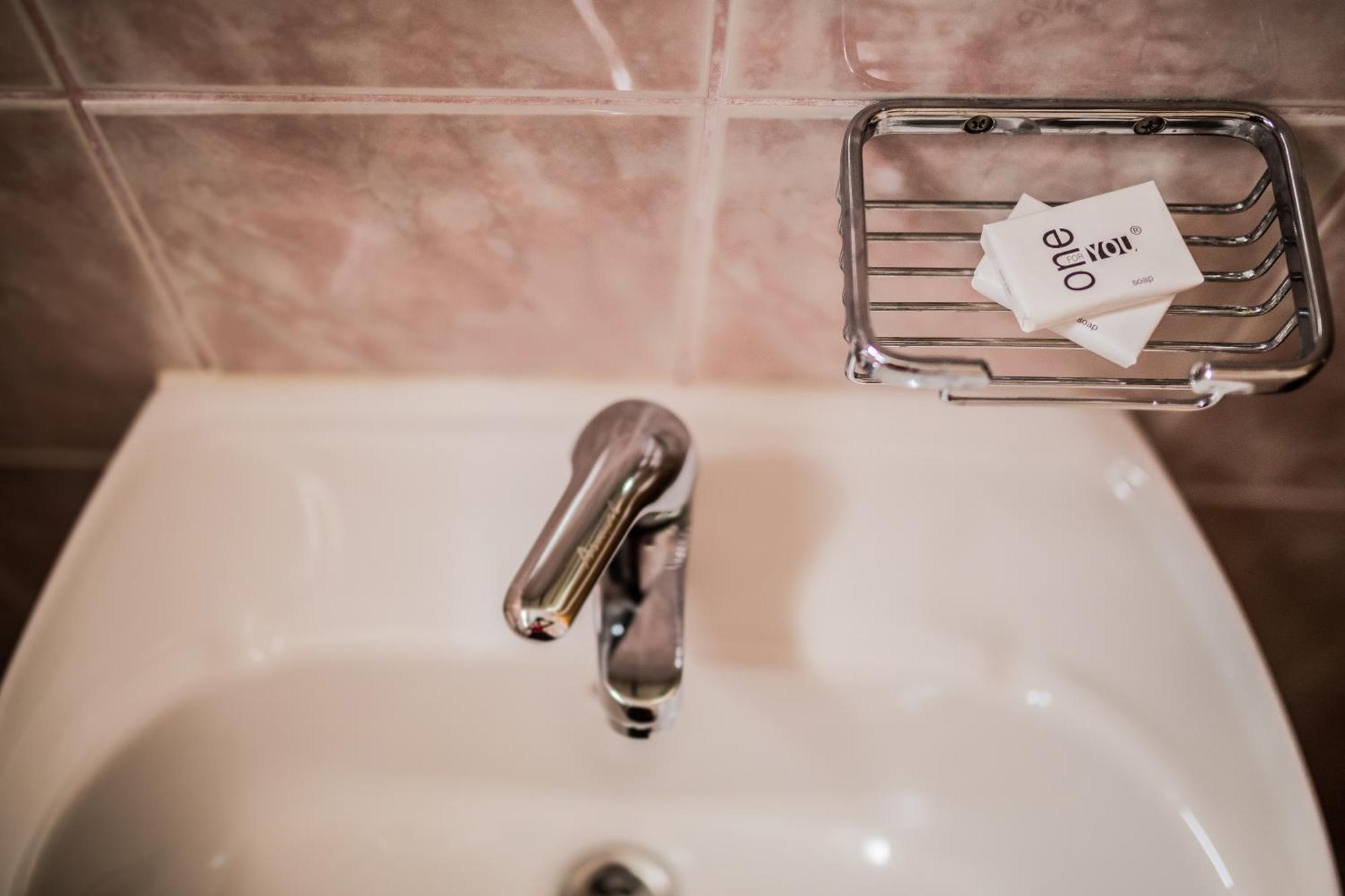Hotel Carlstadt Karlovac Luaran gambar
