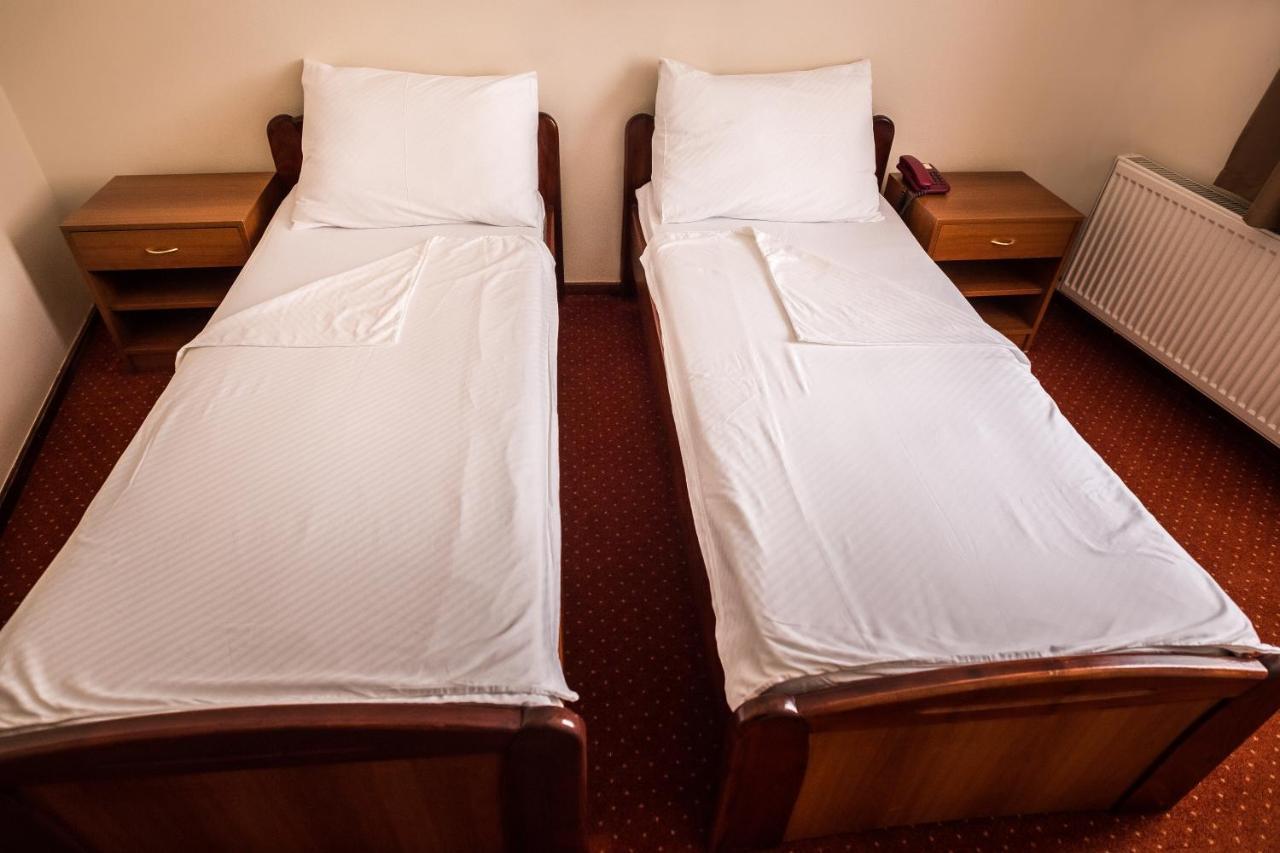 Hotel Carlstadt Karlovac Luaran gambar