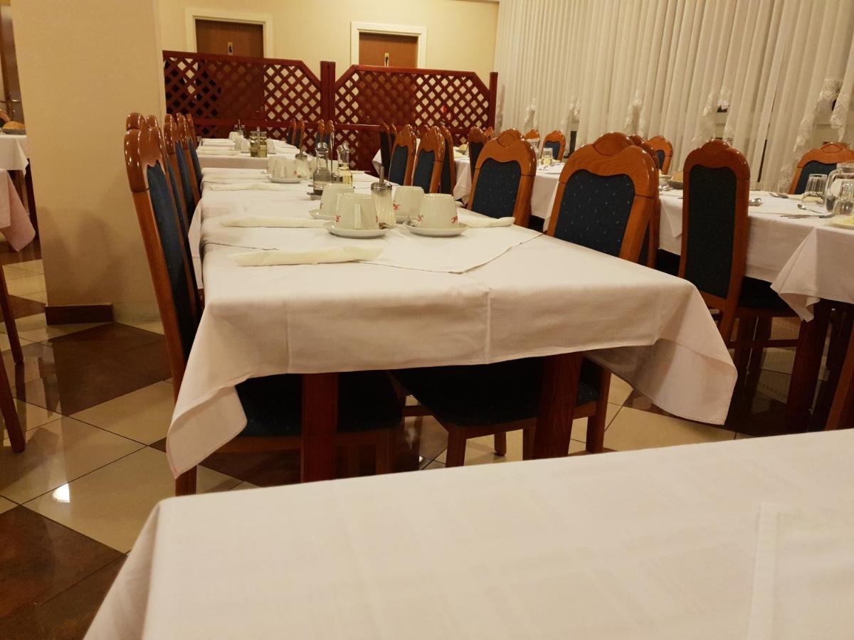 Hotel Carlstadt Karlovac Luaran gambar