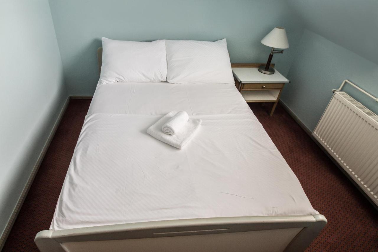 Hotel Carlstadt Karlovac Luaran gambar