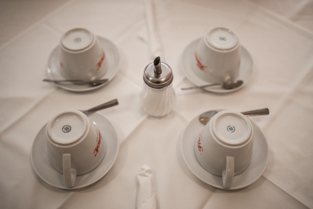 Hotel Carlstadt Karlovac Luaran gambar