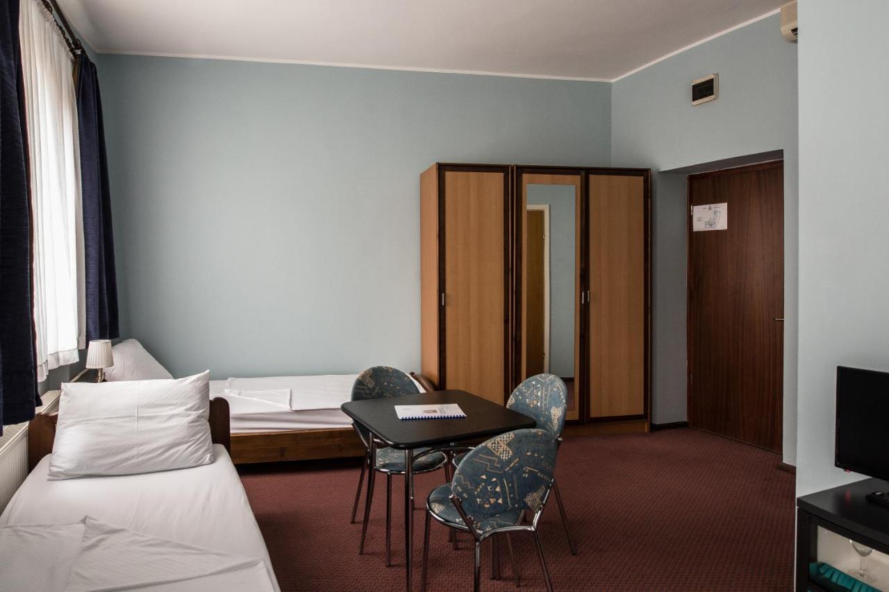 Hotel Carlstadt Karlovac Luaran gambar