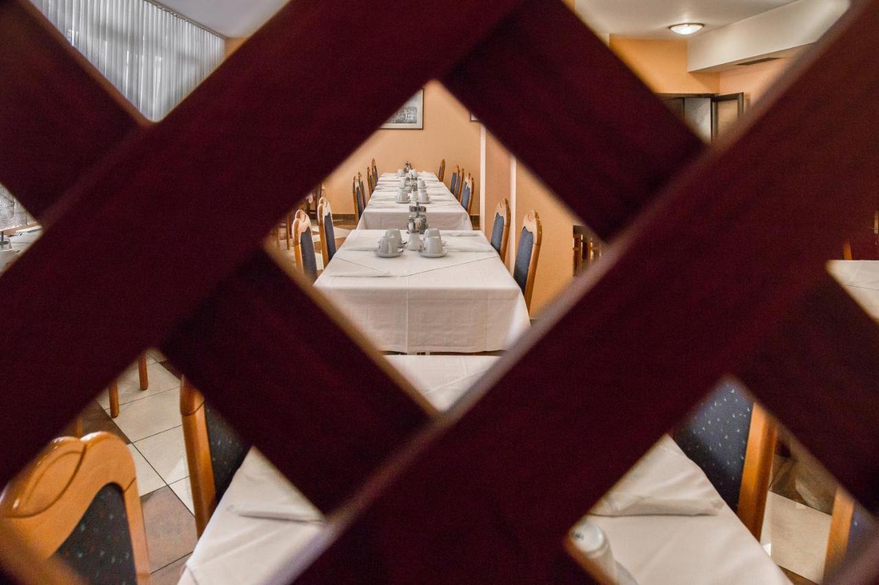 Hotel Carlstadt Karlovac Luaran gambar